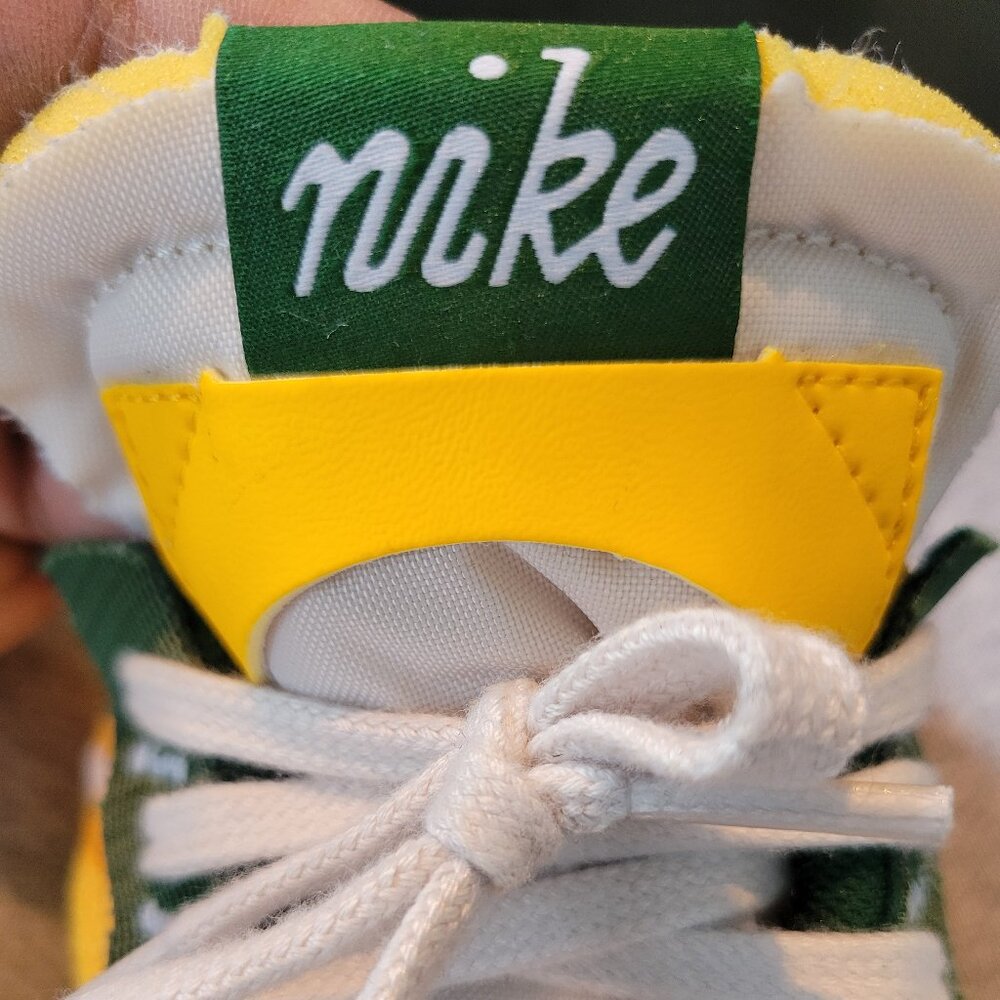Nike Air Max Pre-Day | University Gold/Gorge Green | Men 10.5 / Women 12 | Like